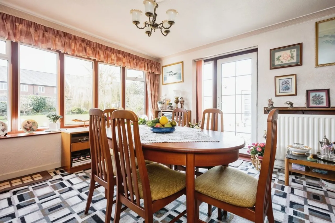 Paddock Close, Castle Donington, photo 10