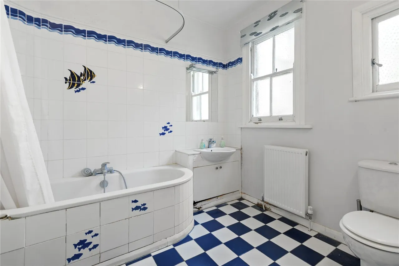 Fernwood Avenue, London, SW16, photo 9