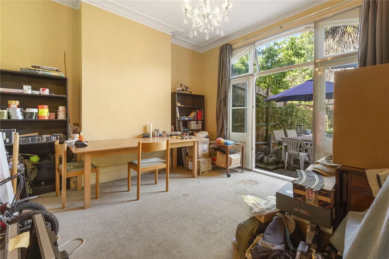 Fernwood Avenue, London, SW16, photo 8