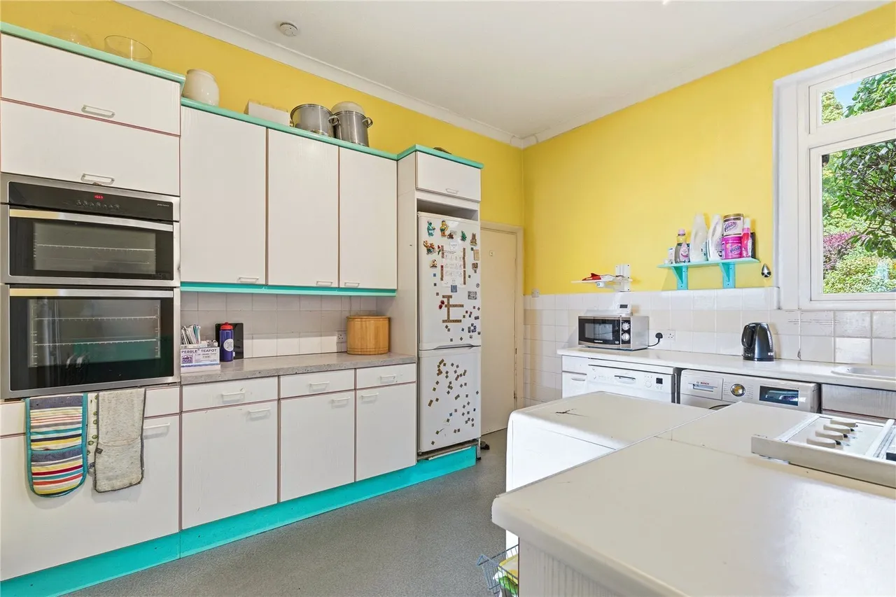 Fernwood Avenue, London, SW16, photo 3