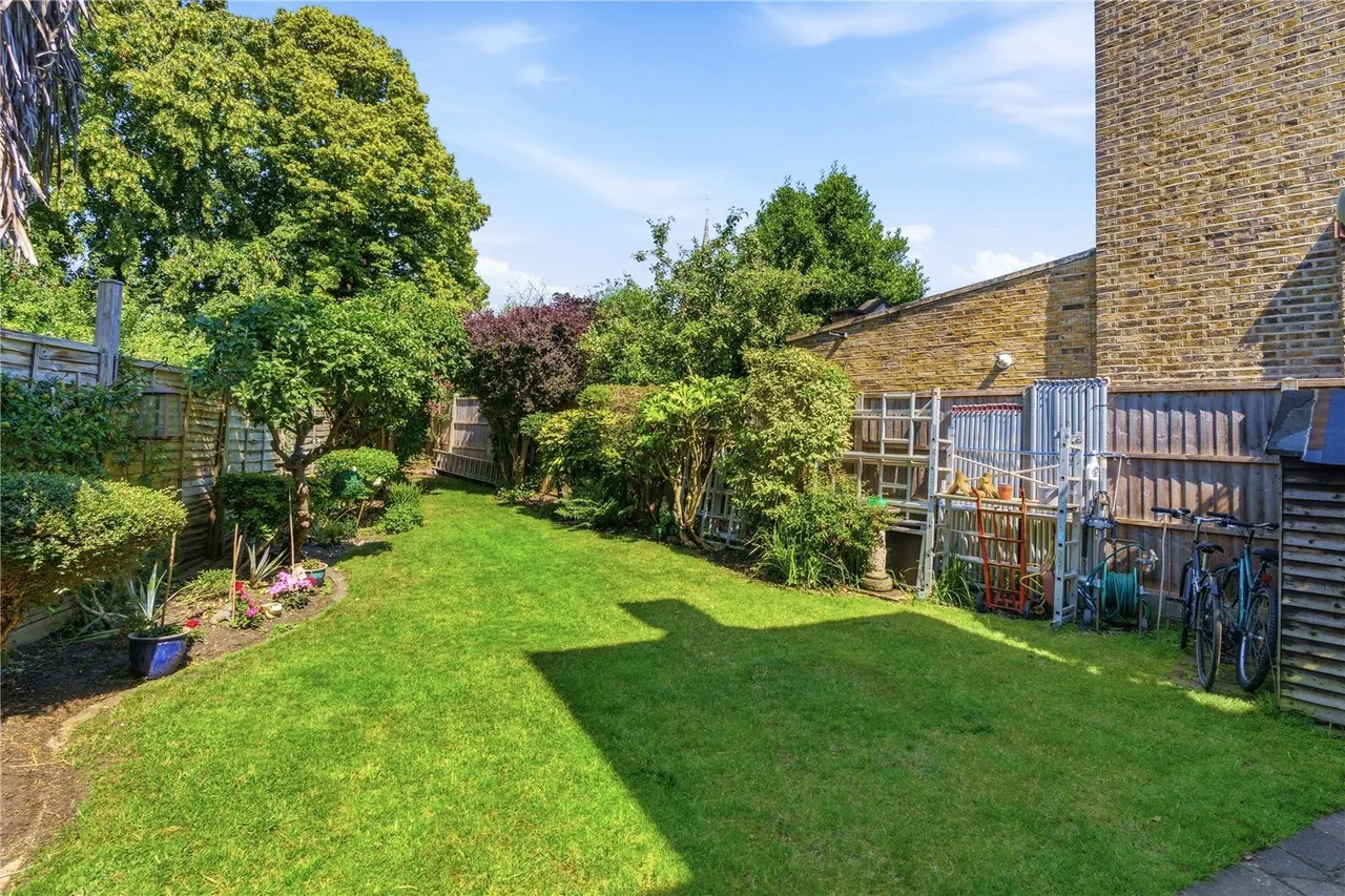Fernwood Avenue, London, SW16, photo 6