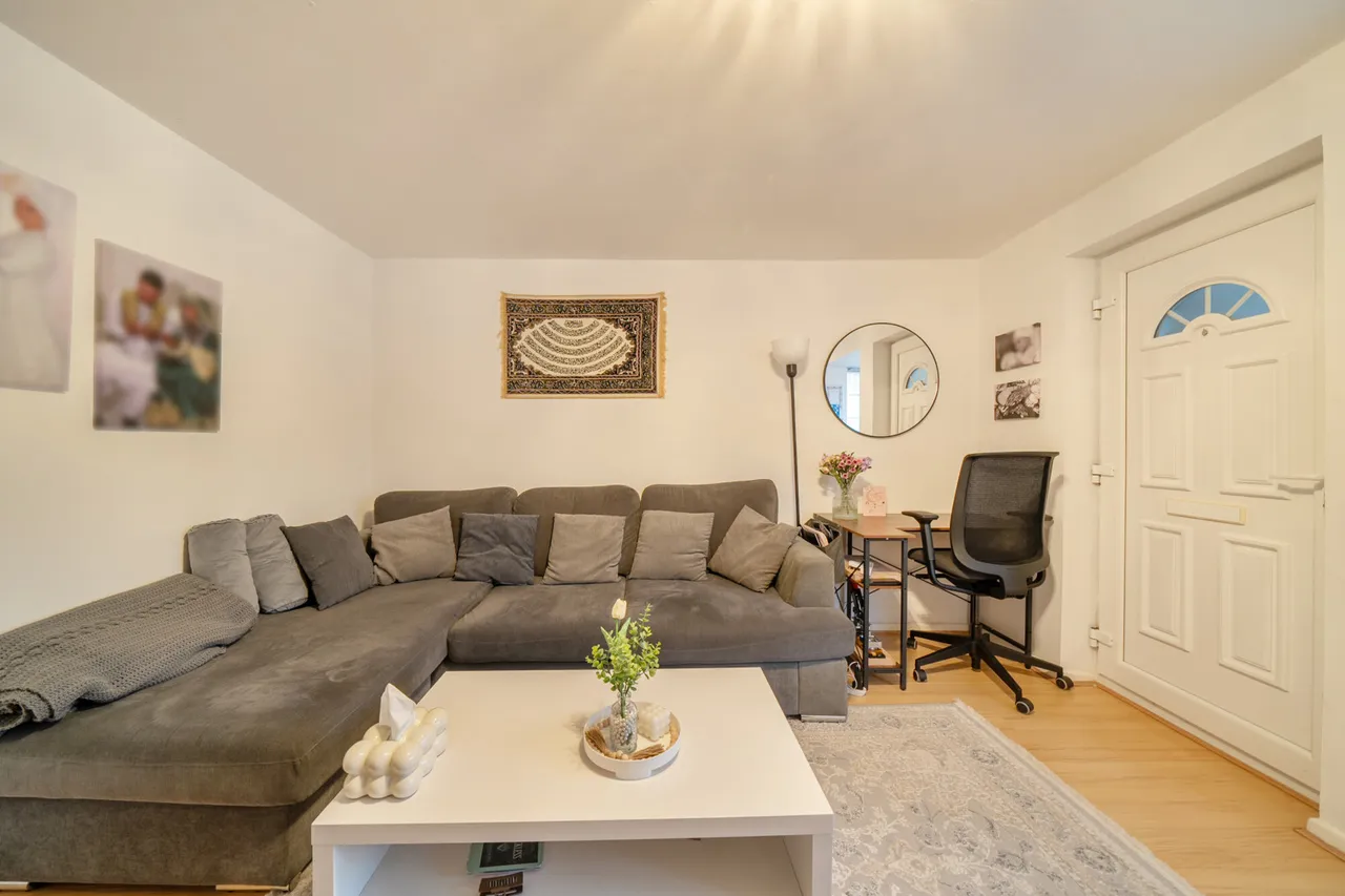 Newcombe Rise, Yiewsley, UB7, photo 3