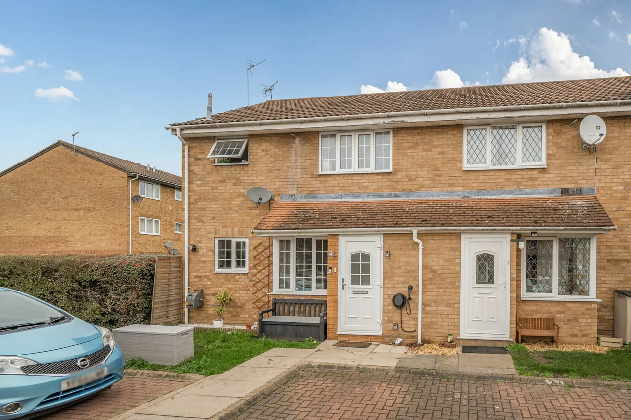 Newcombe Rise, Yiewsley, UB7, photo 11