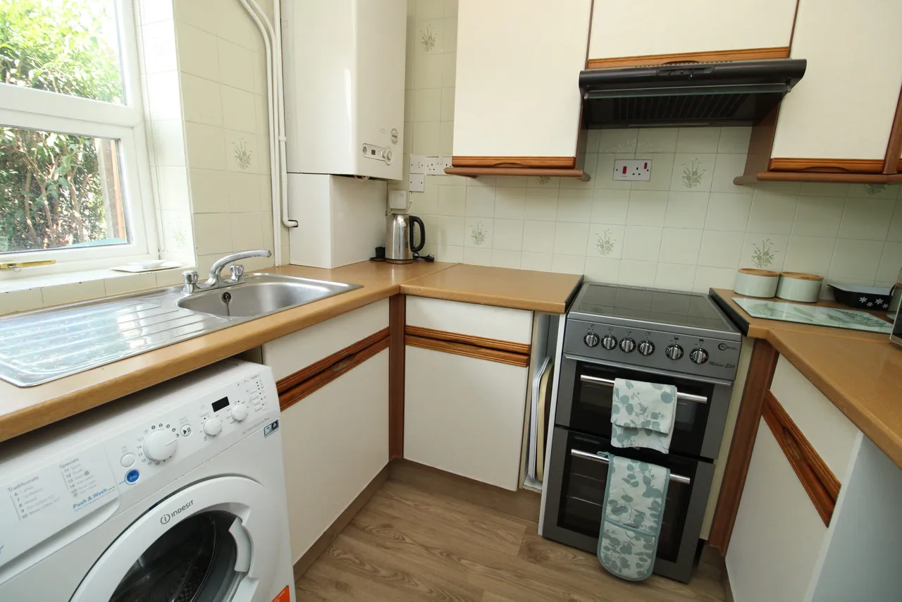 Crediton Close, Bedford, Bedford, MK40 3DU, photo 4