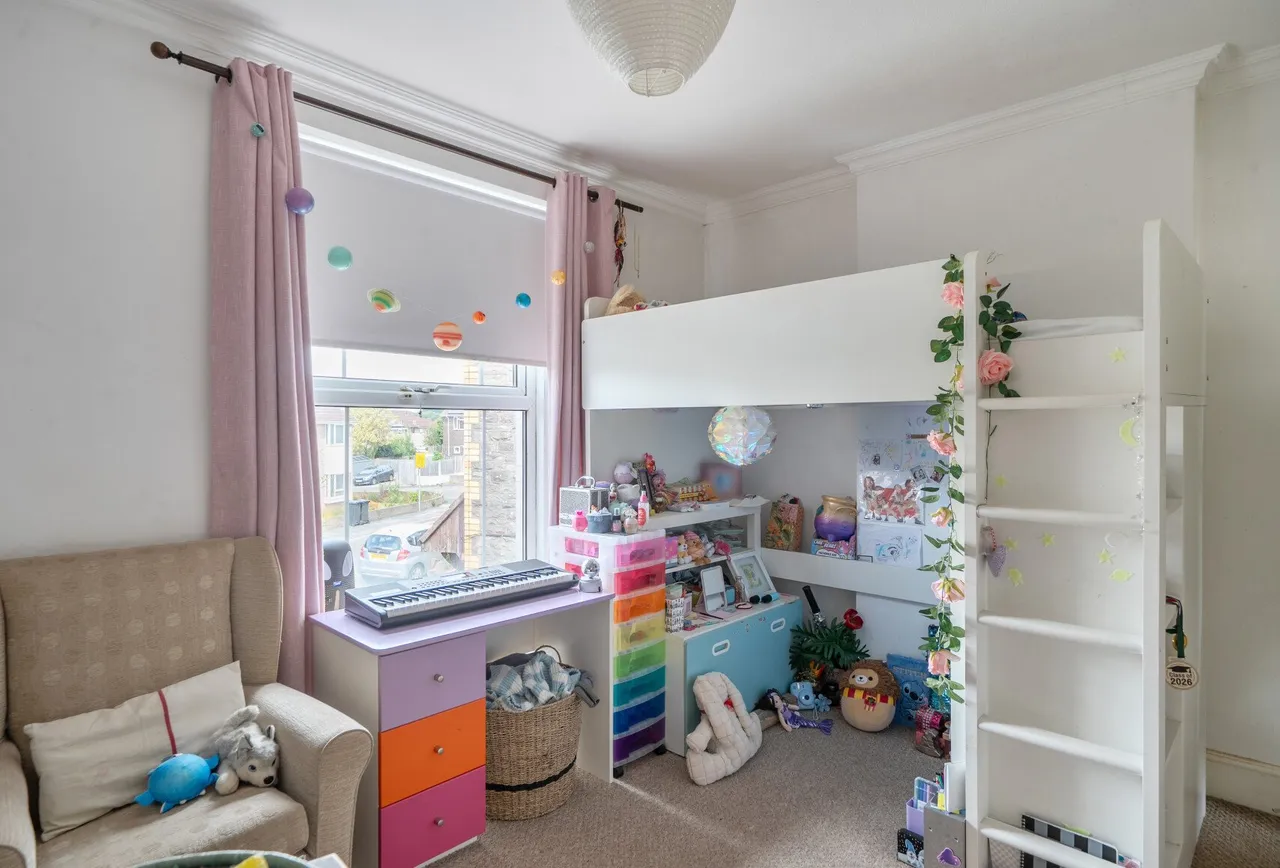 Poplar Road, Gloucestershire, Warmley, BS30 5JU, photo 11