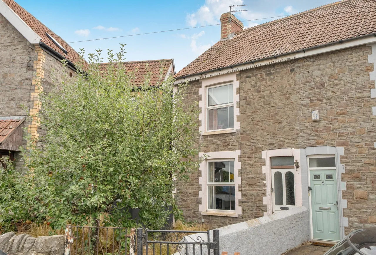 2 bed house for sale — Poplar Road, Gloucestershire, Warmley, BS30 5JU