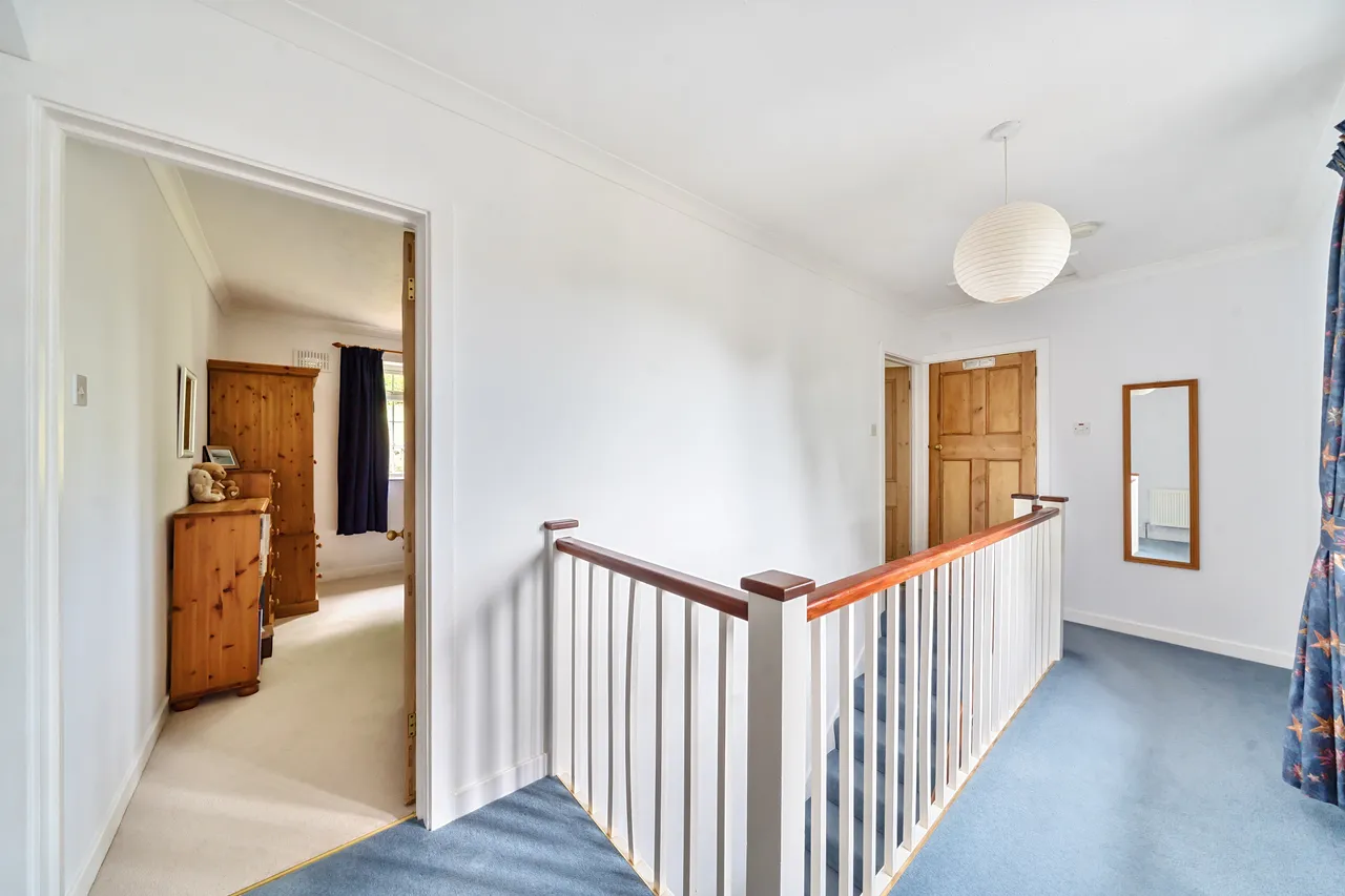 Stoatley Rise, Haslemere, GU27, photo 6