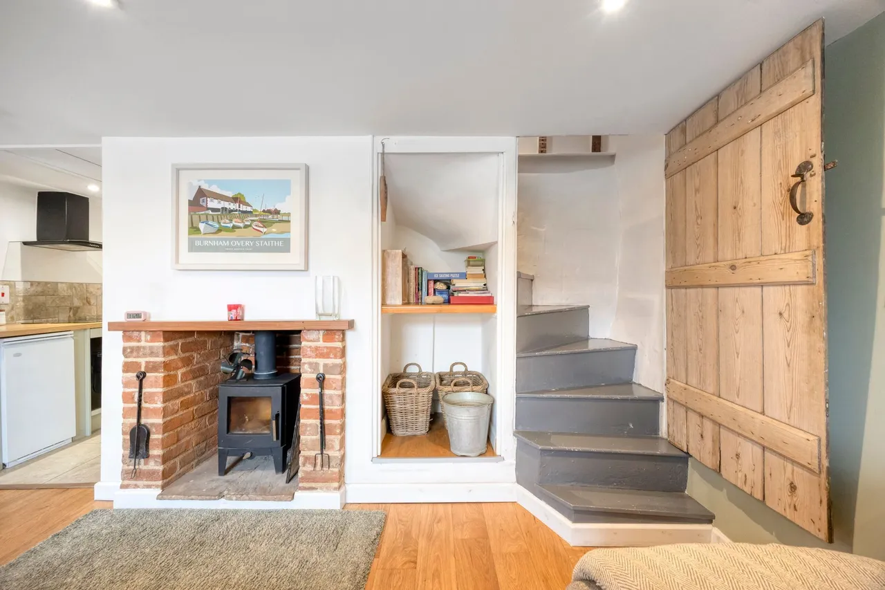 Beautifully Presented Cottage in Burn, photo 2