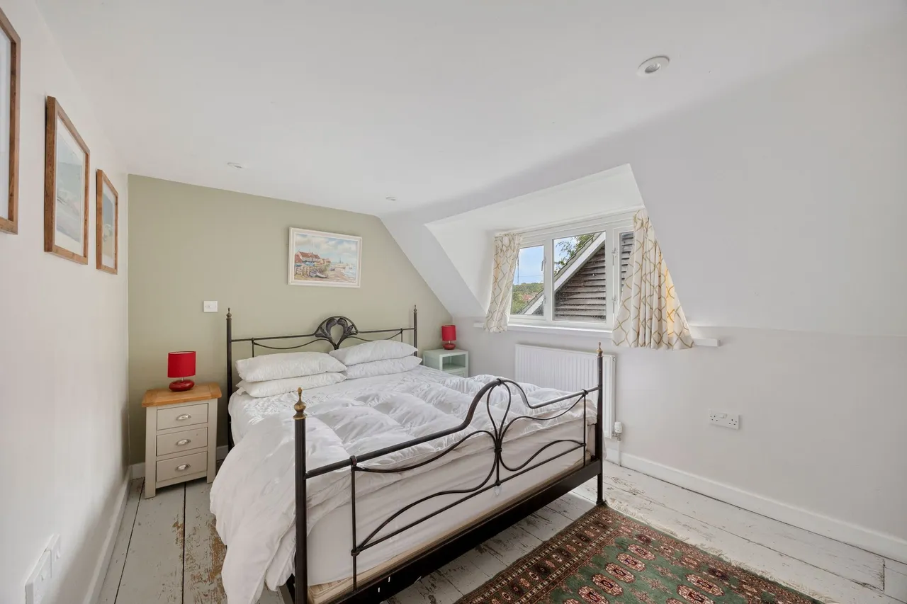 Beautifully Presented Cottage in Burn, photo 11