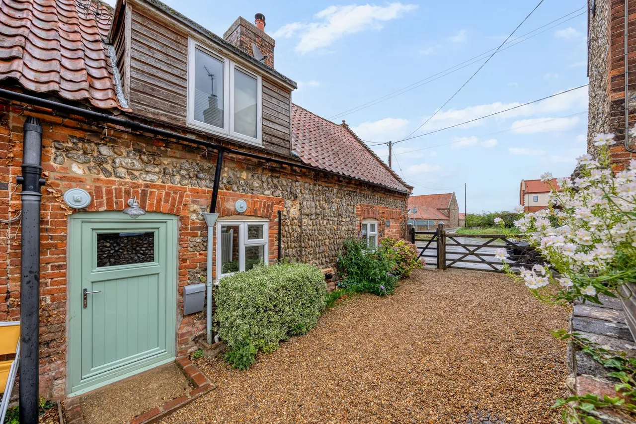 Beautifully Presented Cottage in Burn, photo 16