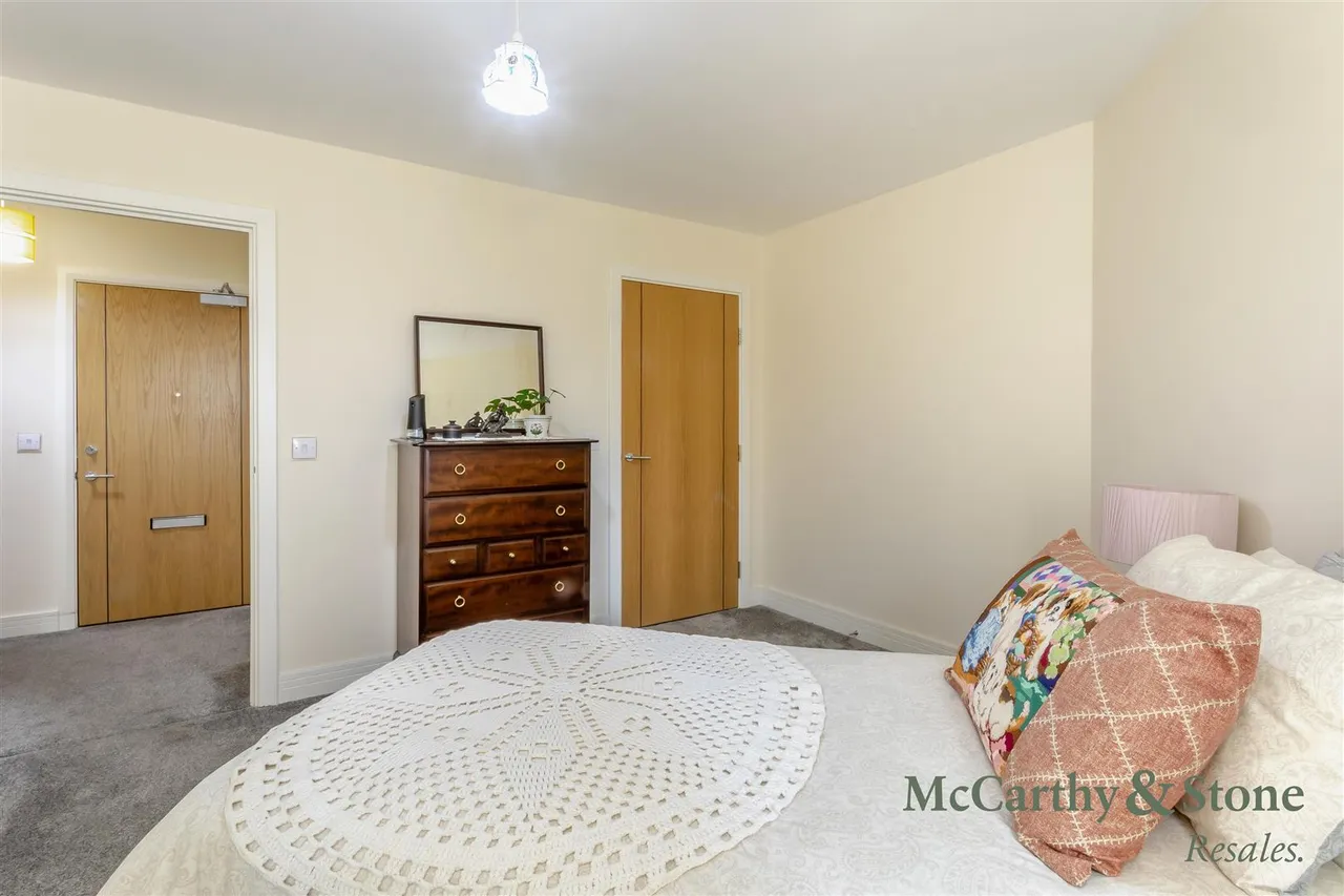 Tresham Close, Kettering, NN15, photo 11