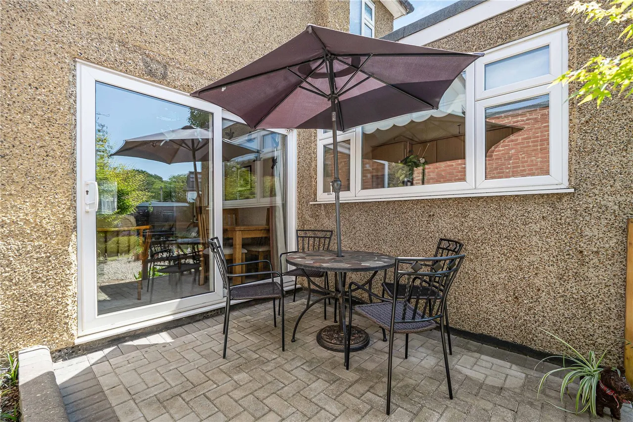 Wills Crescent, Whitton, TW3, photo 20