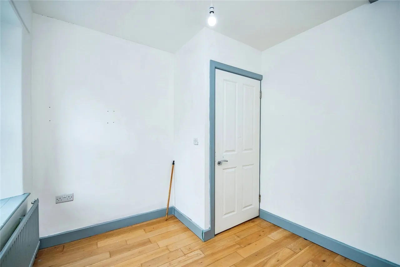 Queens Terrace, Cardigan, SA43, photo 14