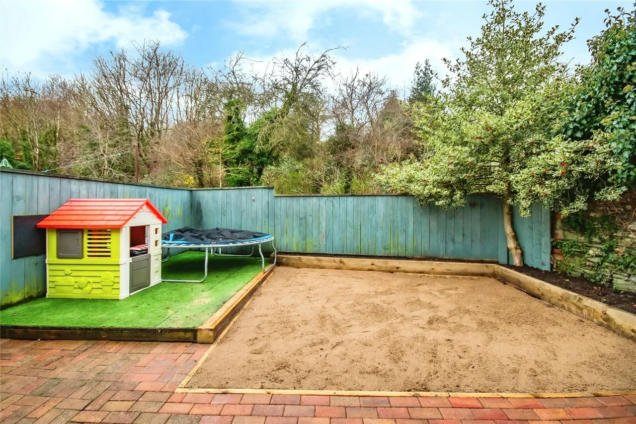 Queens Terrace, Cardigan, SA43, photo 3