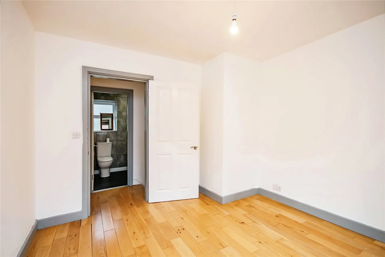 Queens Terrace, Cardigan, SA43, photo 10