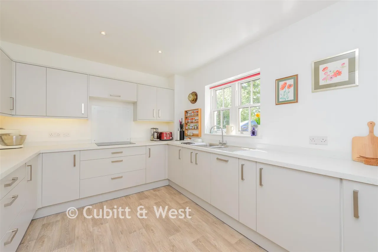 Beech Road, Reigate, RH2, photo 4