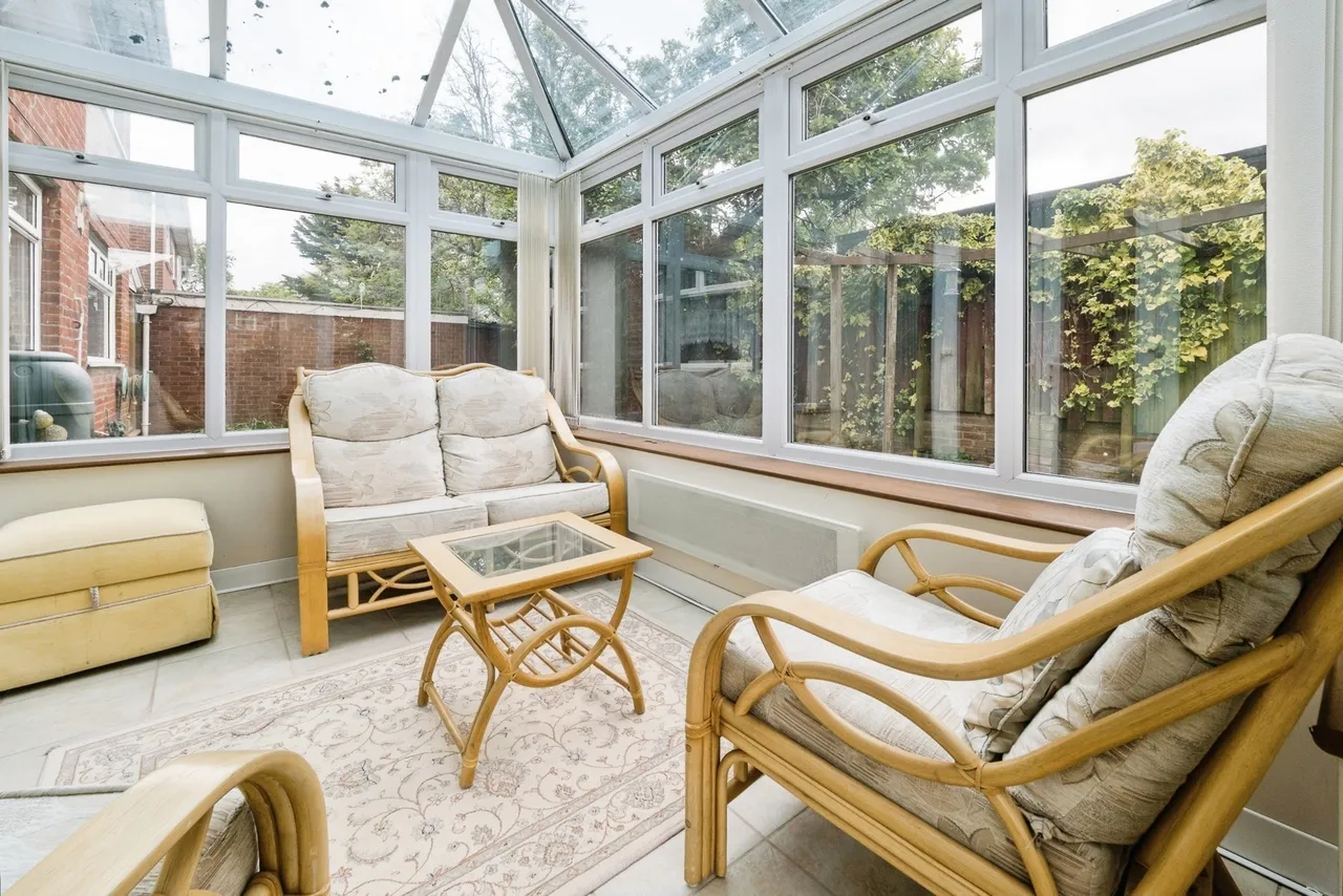 Chase House Gardens, Hornchurch, RM11, photo 22