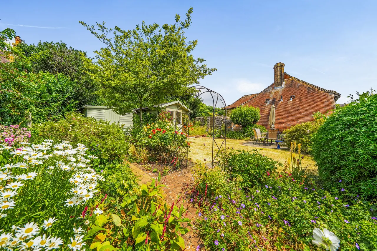 Church Street, Amberley, BN18, photo 22