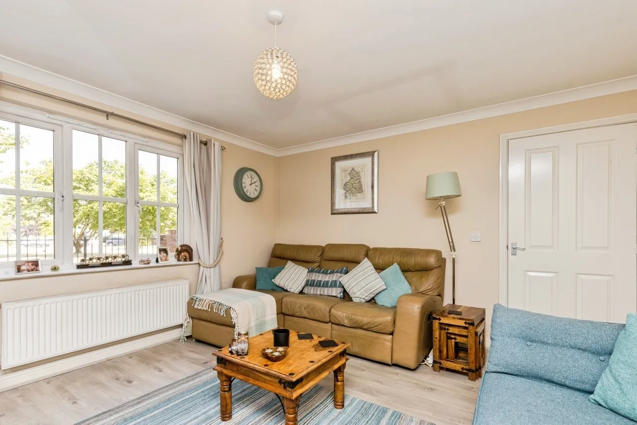 Trist Way, Ifield, RH11, photo 6