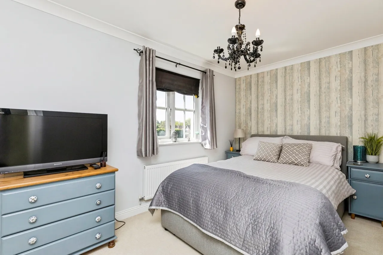 Trist Way, Ifield, RH11, photo 13