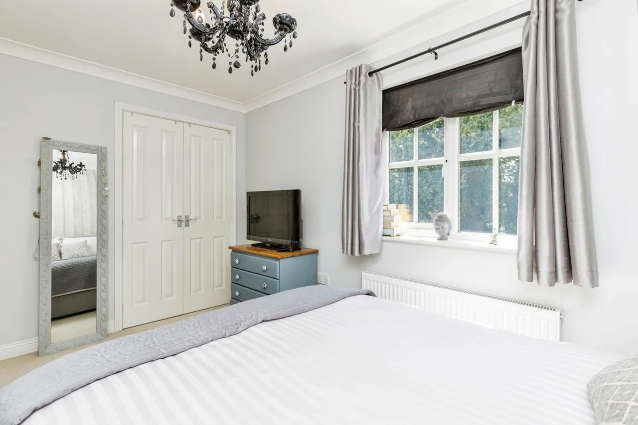Trist Way, Ifield, RH11, photo 19