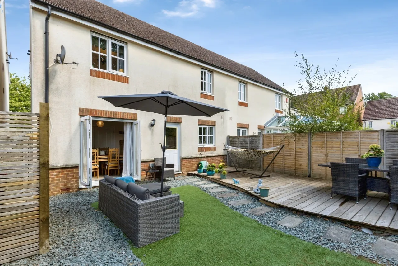 Trist Way, Ifield, RH11, photo 18