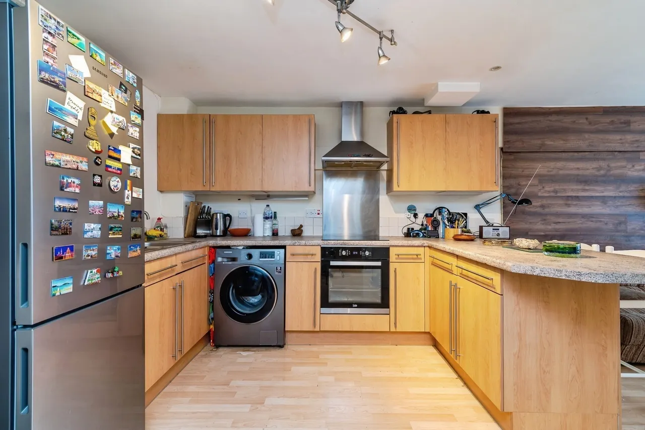 Carlton Hill, NOTTINGHAM, Nottinghamshire, NG4, photo 2