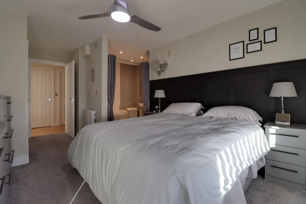 Esplanade House Esplanade, Porthcawl, CF36, photo 13