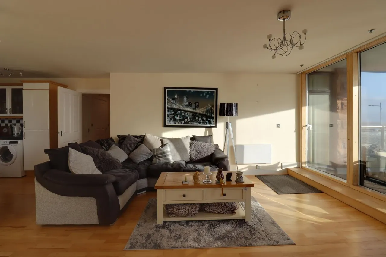 Esplanade House Esplanade, Porthcawl, CF36, photo 8
