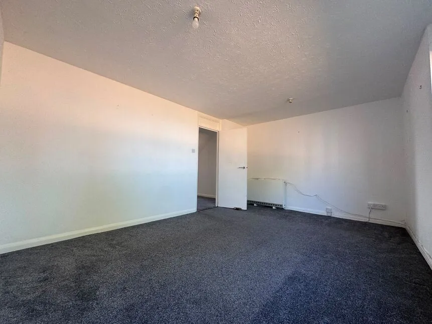Lumsden Road, Southsea, Hampshire, PO4, photo 8