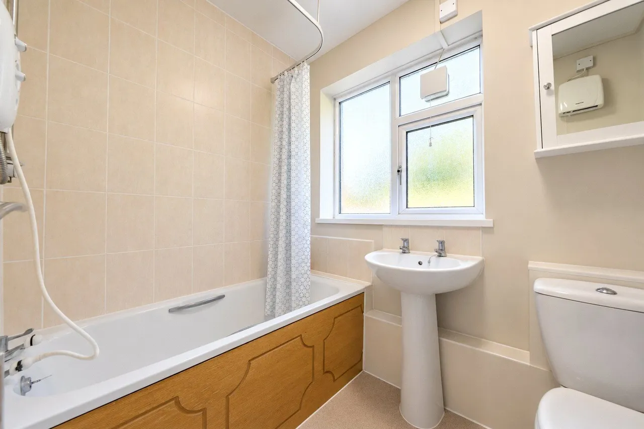 Cranmer Bank, Leeds, LS17, photo 7