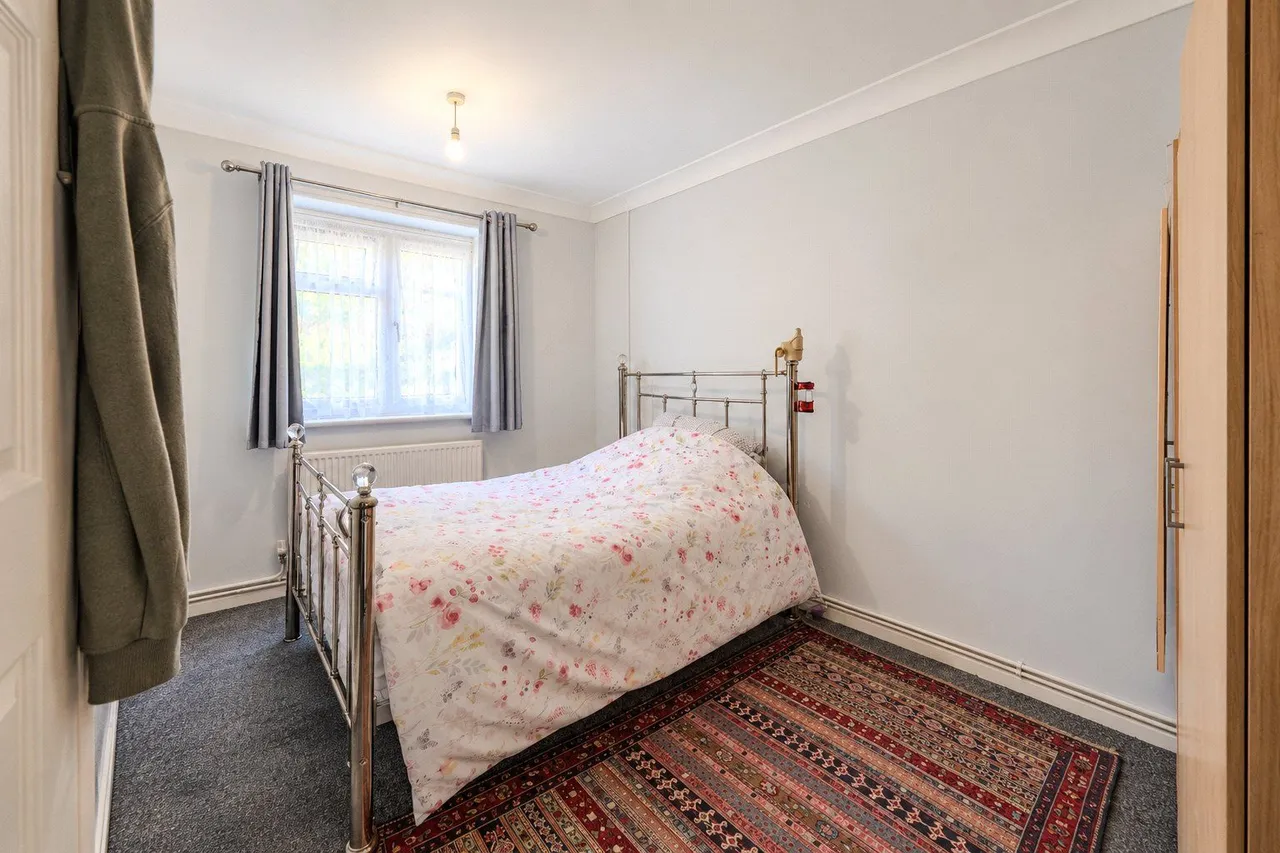 Cranmer Bank, Leeds, LS17, photo 4