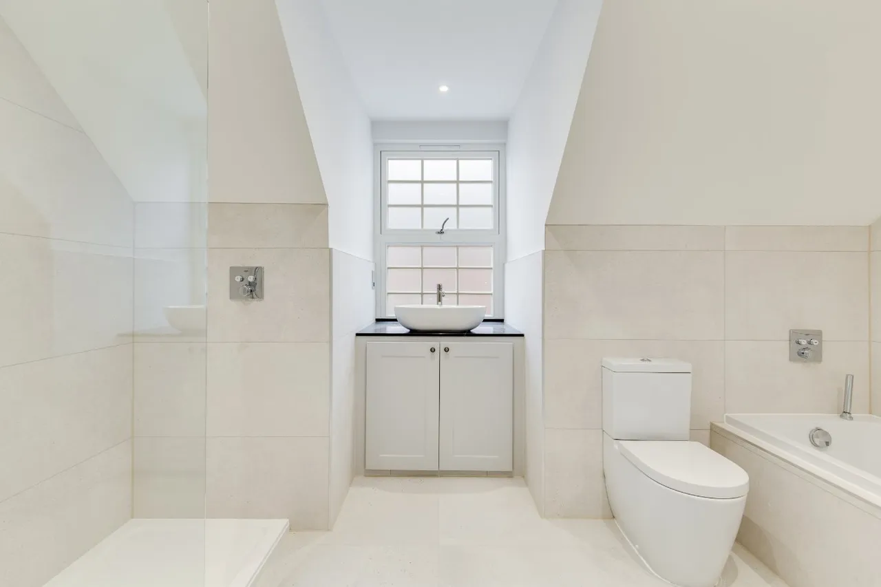 High Beeches, 101 West Heath Road, Hampstead, London, NW3 7TN, photo 8