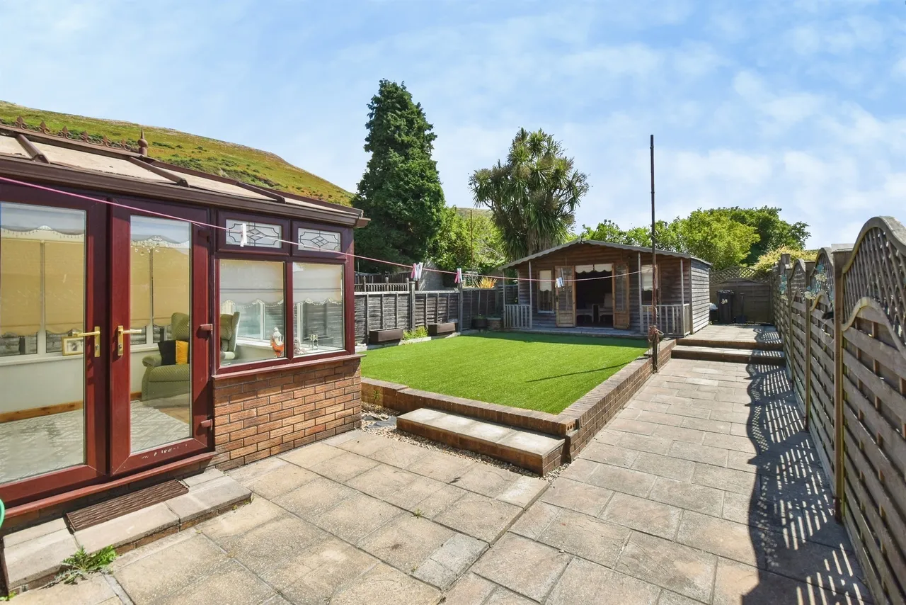 Wood Street, Port Talbot, SA13, photo 2