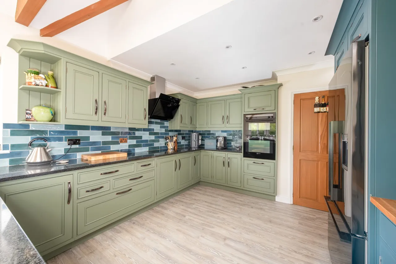 Rowsham Road, Bierton, HP22, photo 7