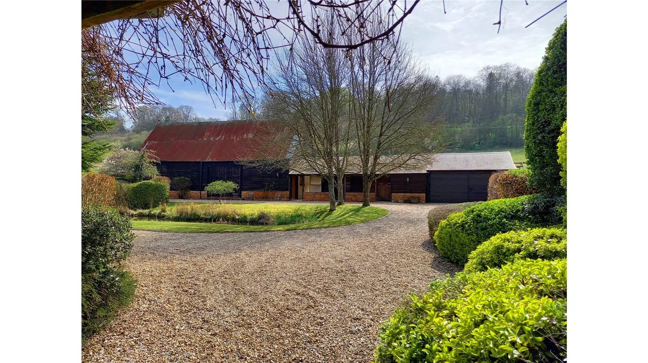 Witcha, Ramsbury, Marlborough, Wiltshire, SN8 2HQ, photo 11