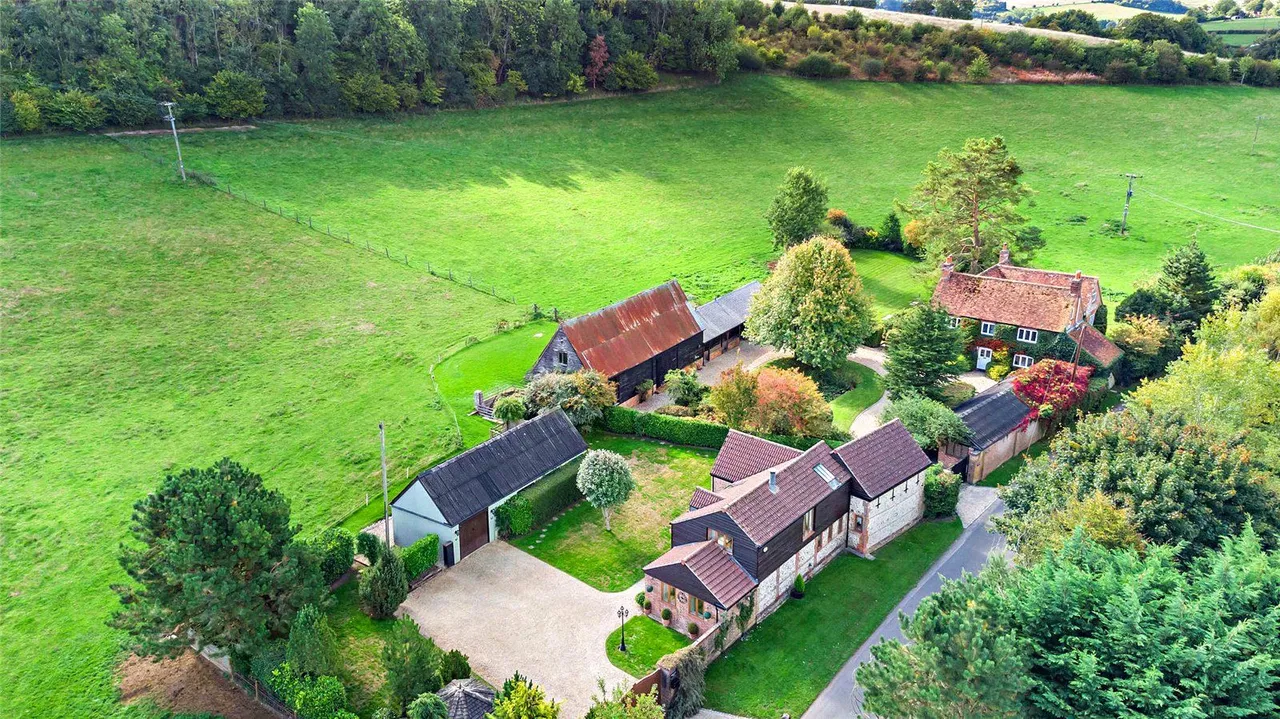 Witcha, Ramsbury, Marlborough, Wiltshire, SN8 2HQ, photo 4