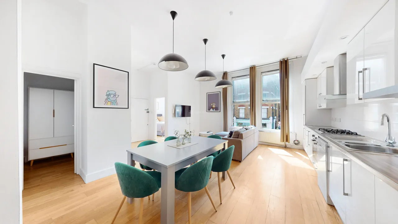 3 bed flat to rent, Great Eastern Street, EC2A