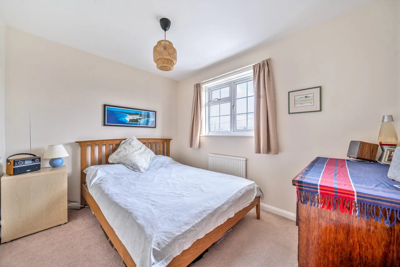 Fratton House The Street, North Warnborough, Hook, RG29 1BL, photo 12