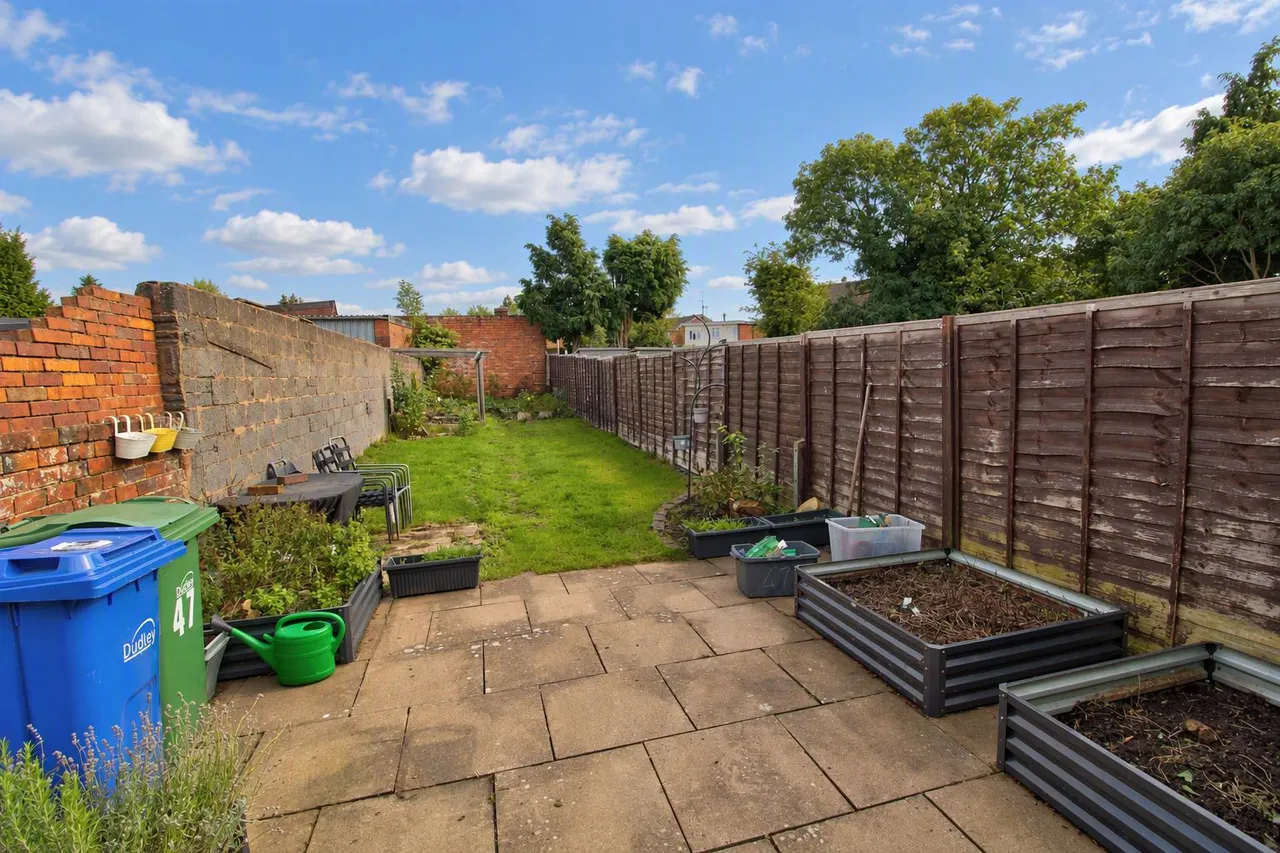 Commonside, Brierley Hill, DY5, photo 16