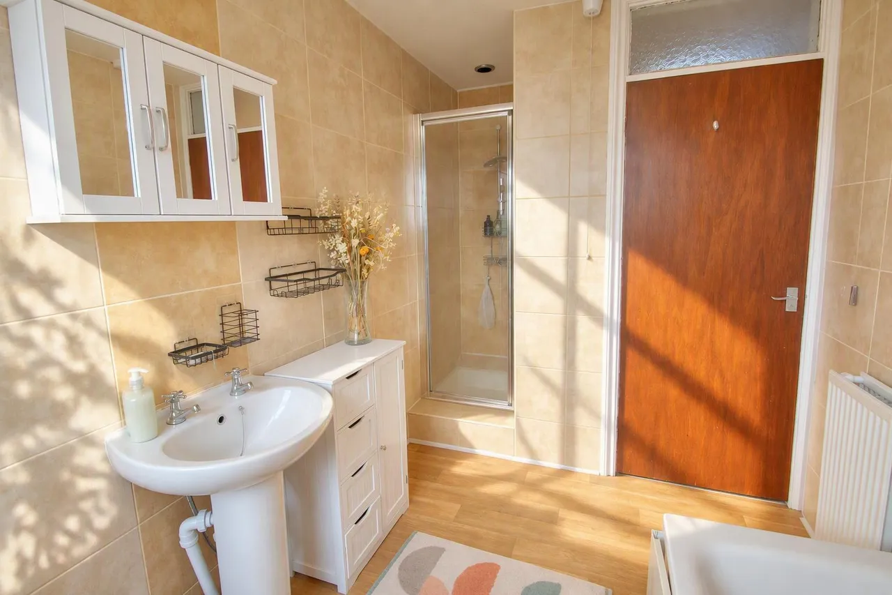 Commonside, Brierley Hill, DY5, photo 15