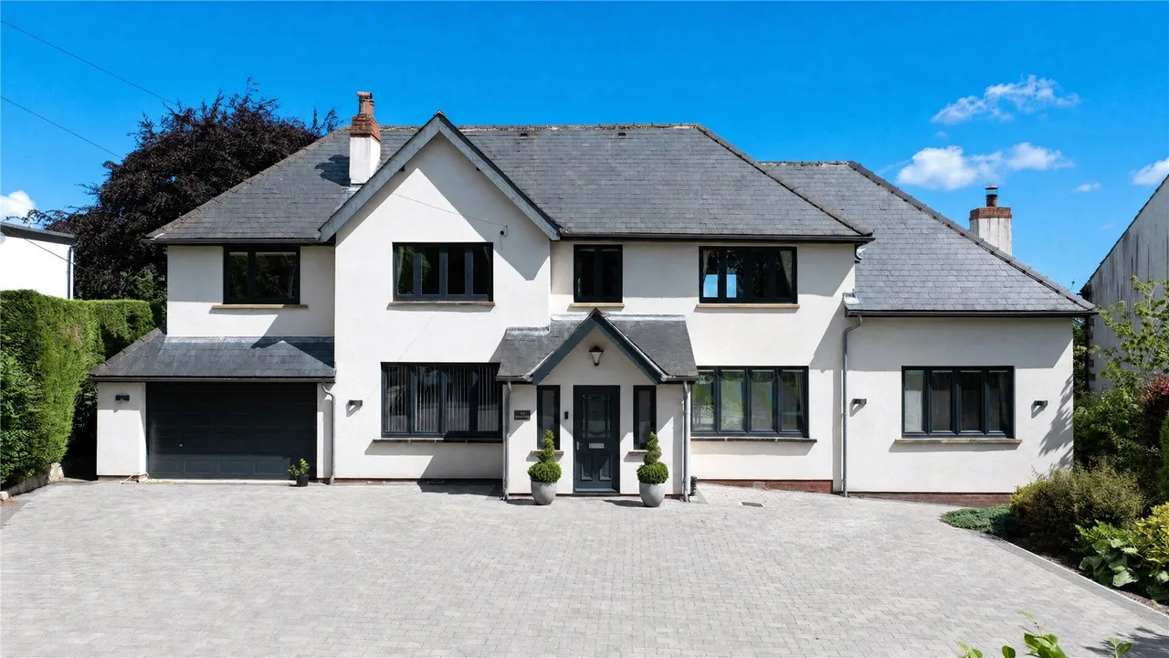 7 bed house for sale, Breary Lane, Bramhope, LS16