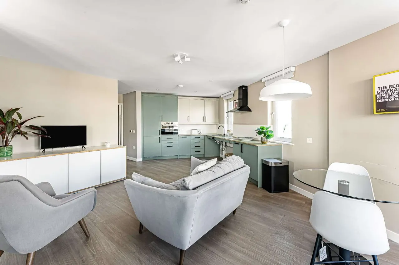 2 bed flat for sale — Tyssen Street, London, E8 2FE