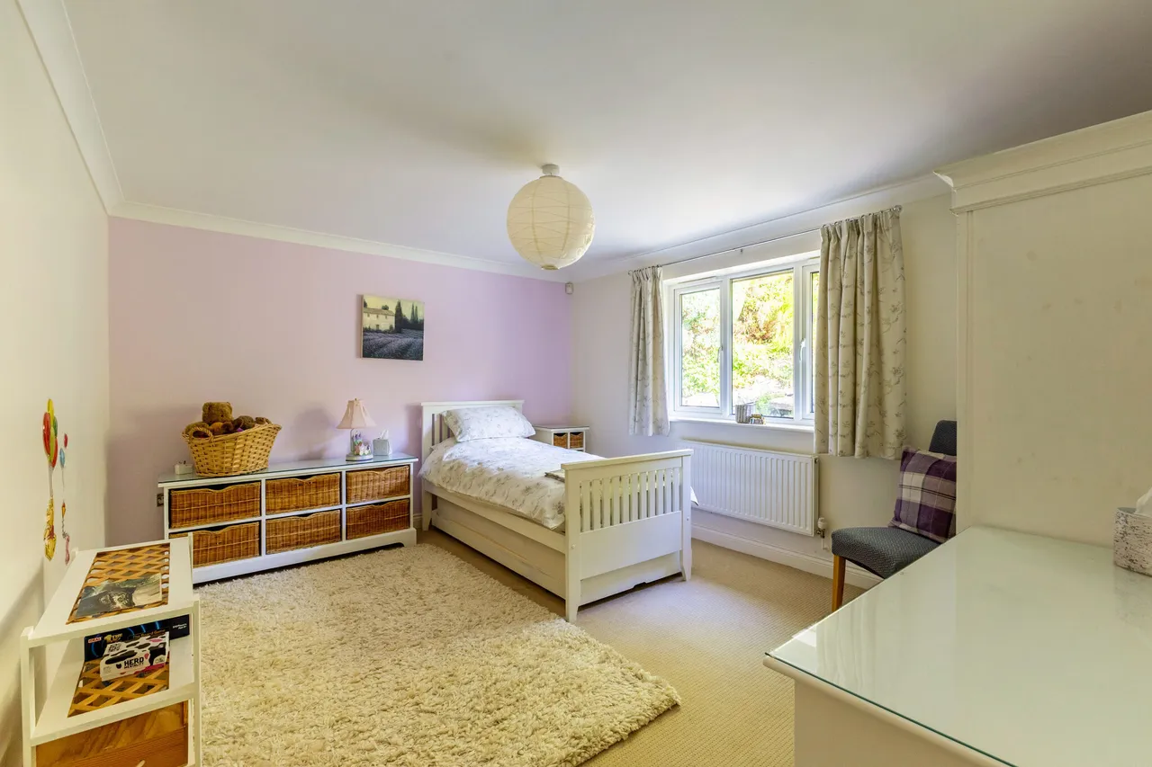 Ashburn Place, Fordingbridge, SP6, photo 11