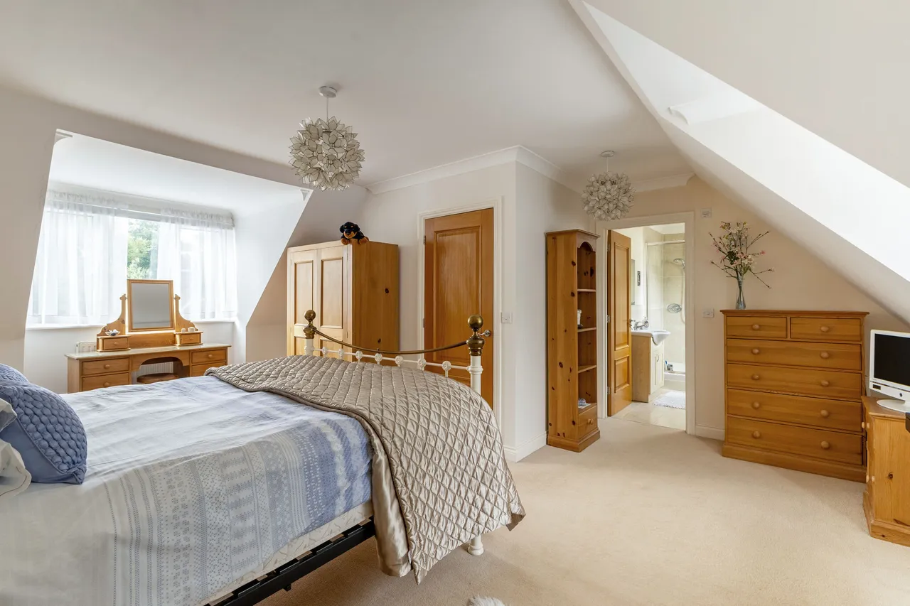 Ashburn Place, Fordingbridge, SP6, photo 10
