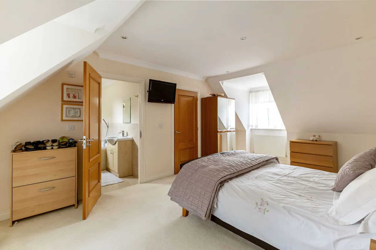 Ashburn Place, Fordingbridge, SP6, photo 9