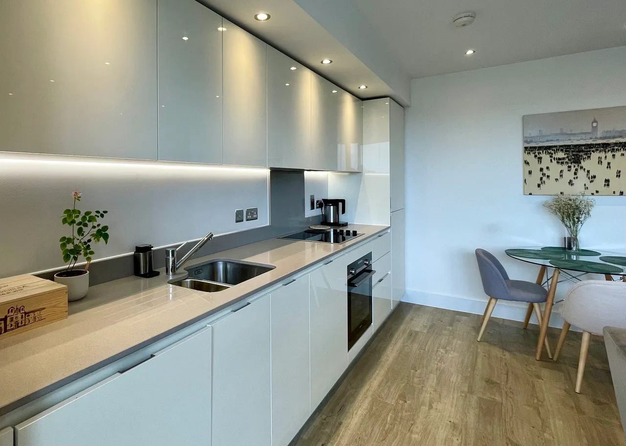 Lyon Road, Harrow, HA1, photo 2