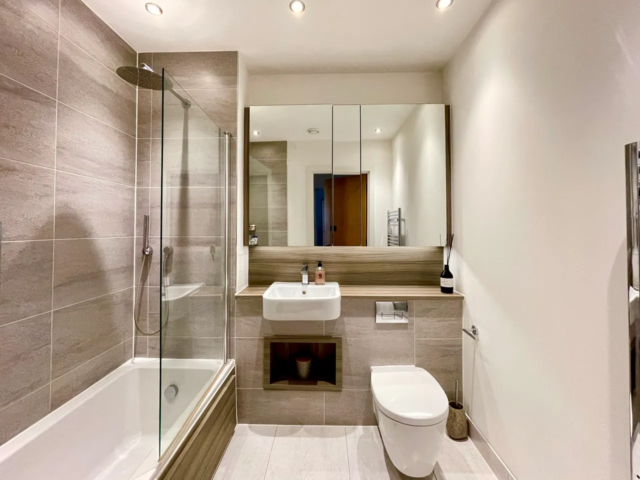 Lyon Road, Harrow, HA1, photo 6