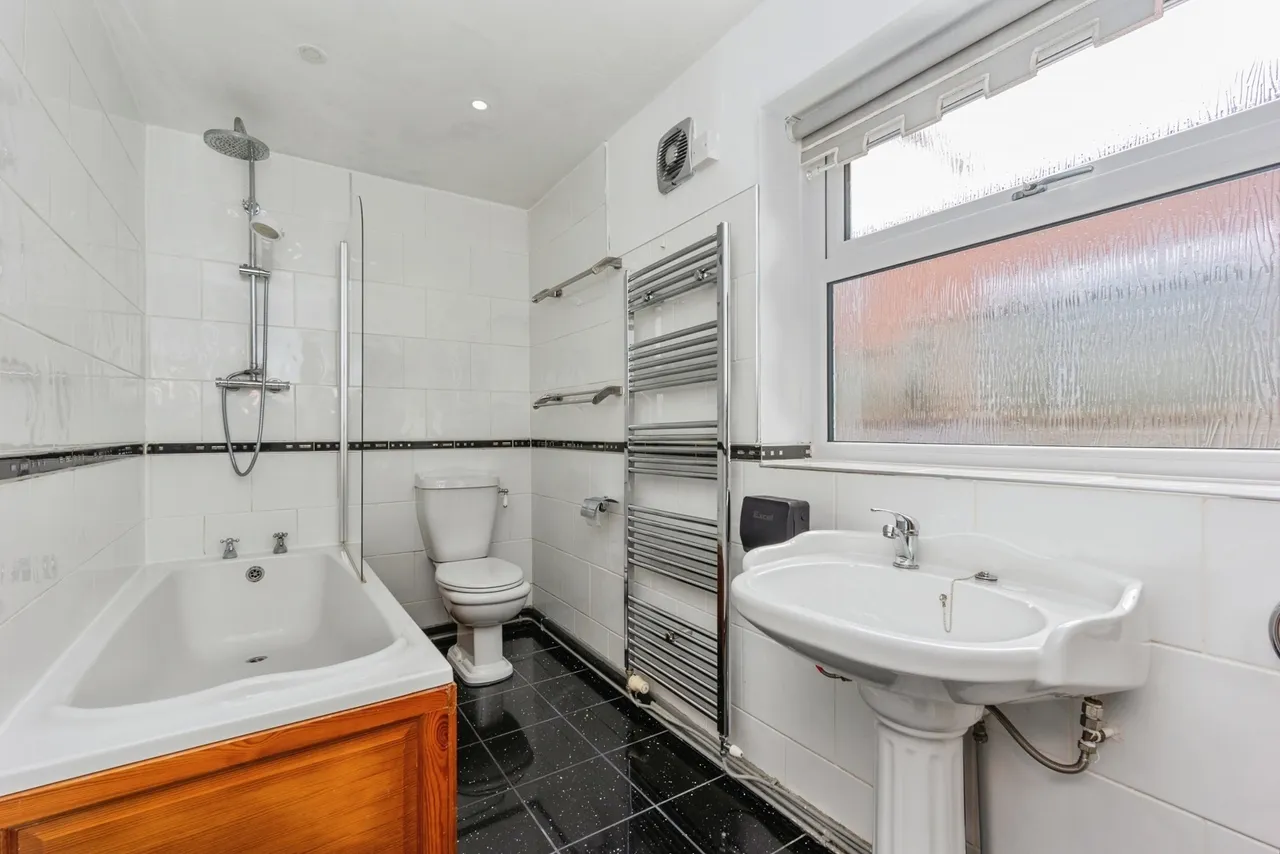 Kelsall Street, Sale, Greater Manchester, M33, photo 5