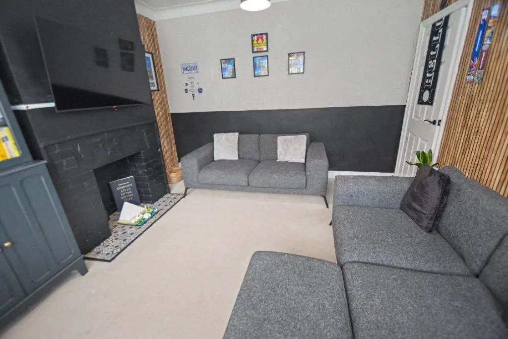 Christ Church Mount, Armley, LS12, photo 12